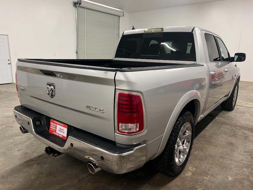 RAM 1500 Laramie Crew Cab SWB 4WD 2013