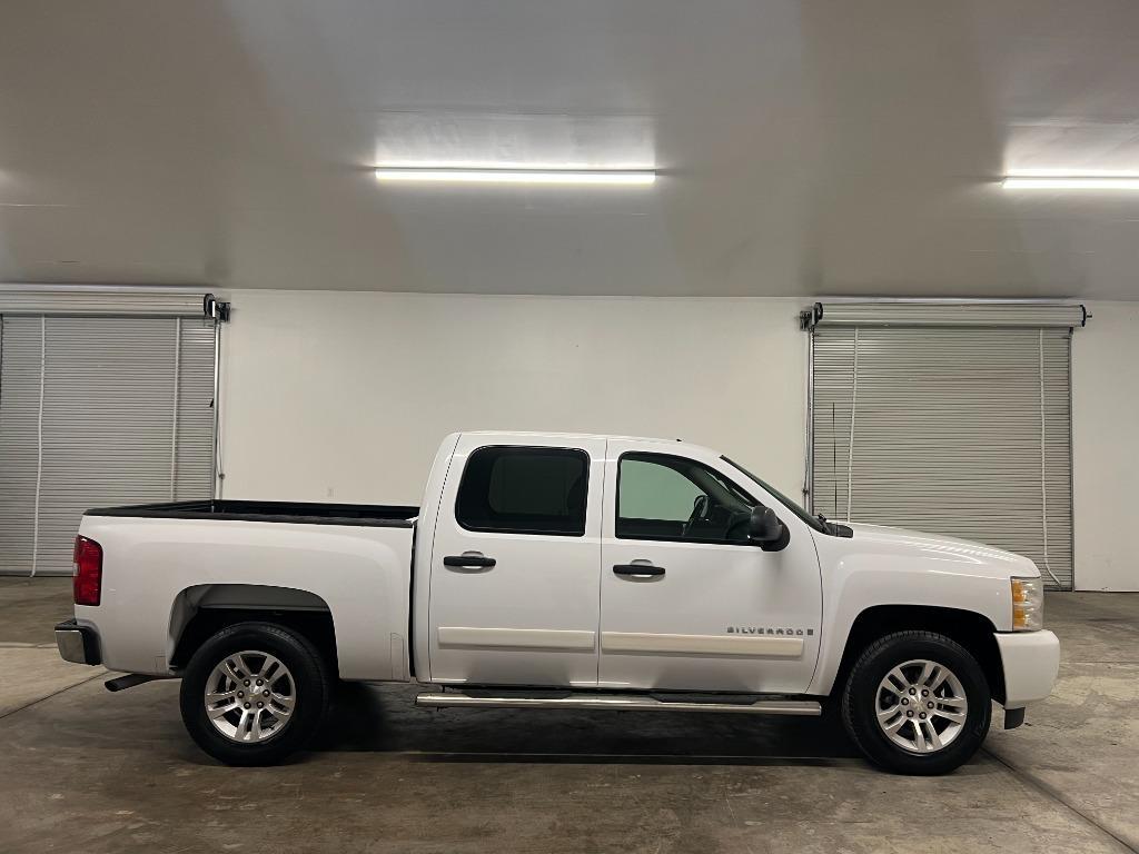 Chevrolet Silverado 1500 LTZ Crew Cab 2WD 2008