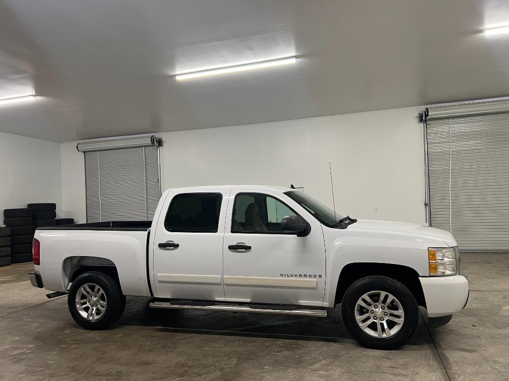 Chevrolet Silverado 1500 LTZ Crew Cab 2WD 2008