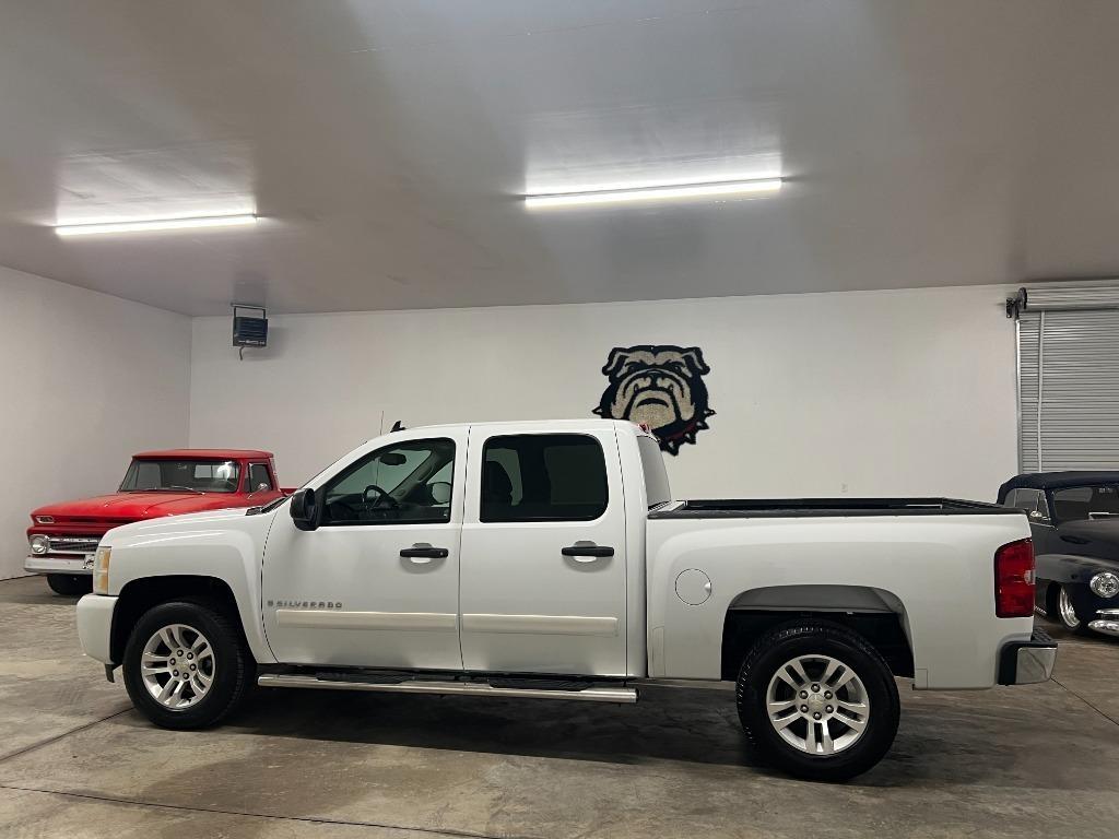 Chevrolet Silverado 1500 LTZ Crew Cab 2WD 2008