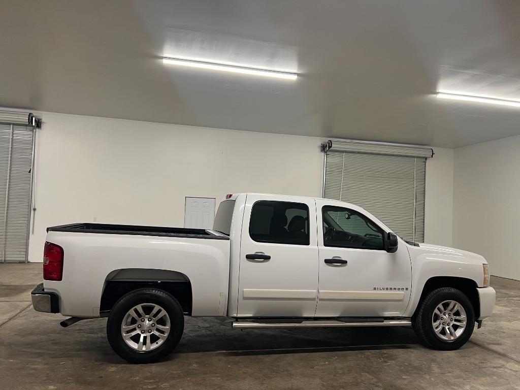 Chevrolet Silverado 1500 LTZ Crew Cab 2WD 2008