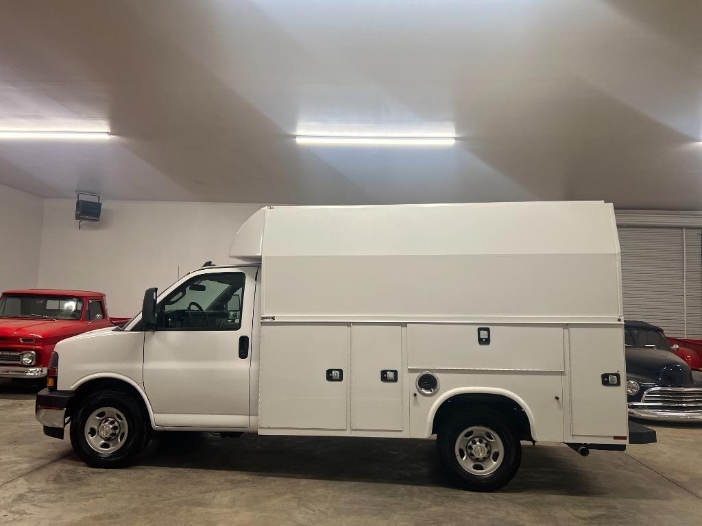 Chevrolet Express G3500 139" 2021