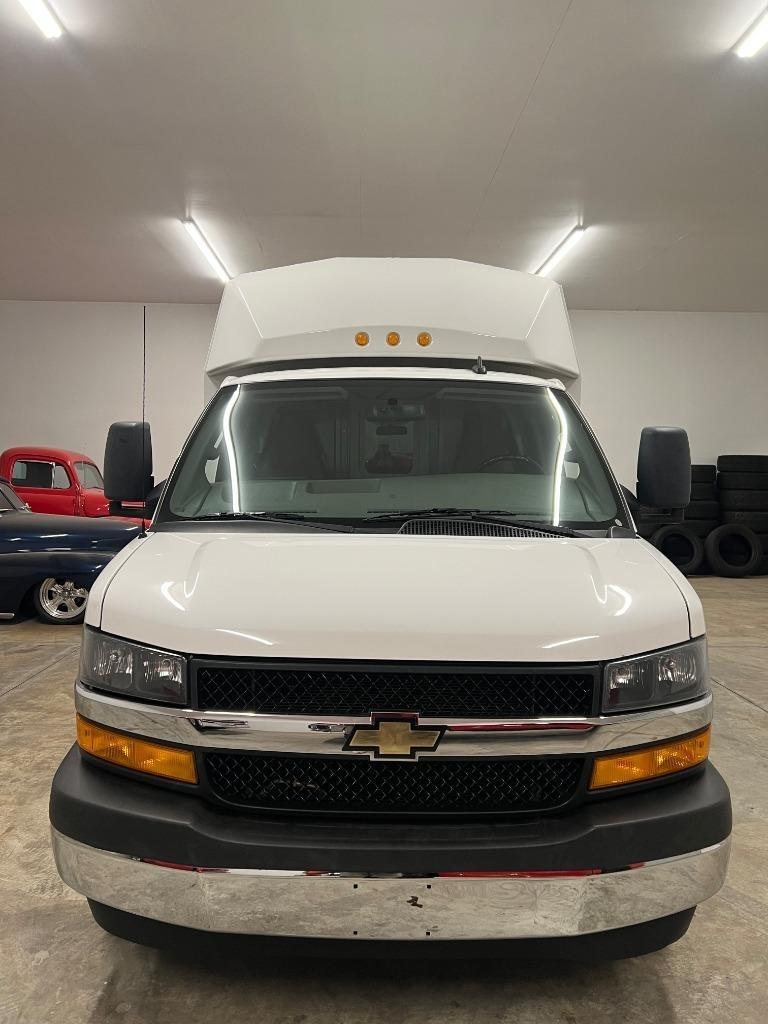 Chevrolet Express G3500 139" 2021