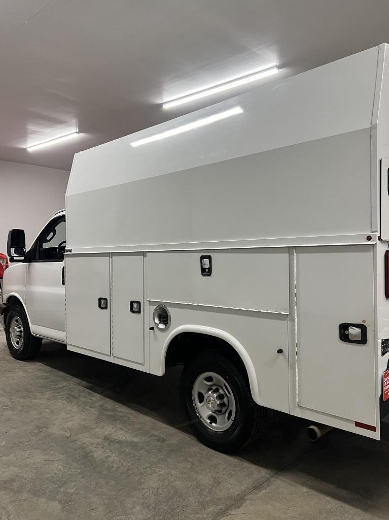 Chevrolet Express G3500 139" 2021