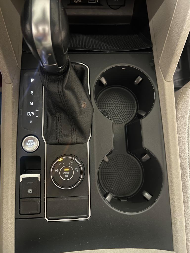 Volkswagen Atlas V6 SE w/Technology R-Line 4MOTION 2019