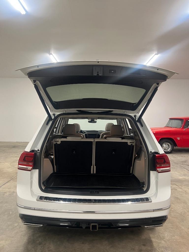 Volkswagen Atlas V6 SE w/Technology R-Line 4MOTION 2019