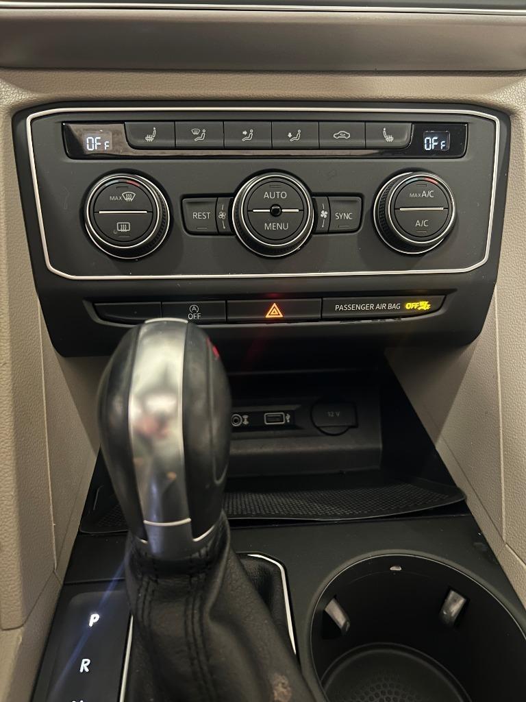 Volkswagen Atlas V6 SE w/Technology R-Line 4MOTION 2019