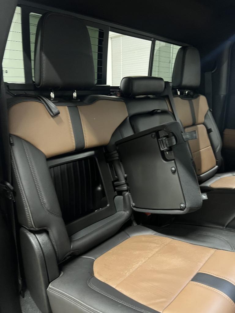 Chevrolet Silverado 1500 High Country Crew Cab 4WD 2021