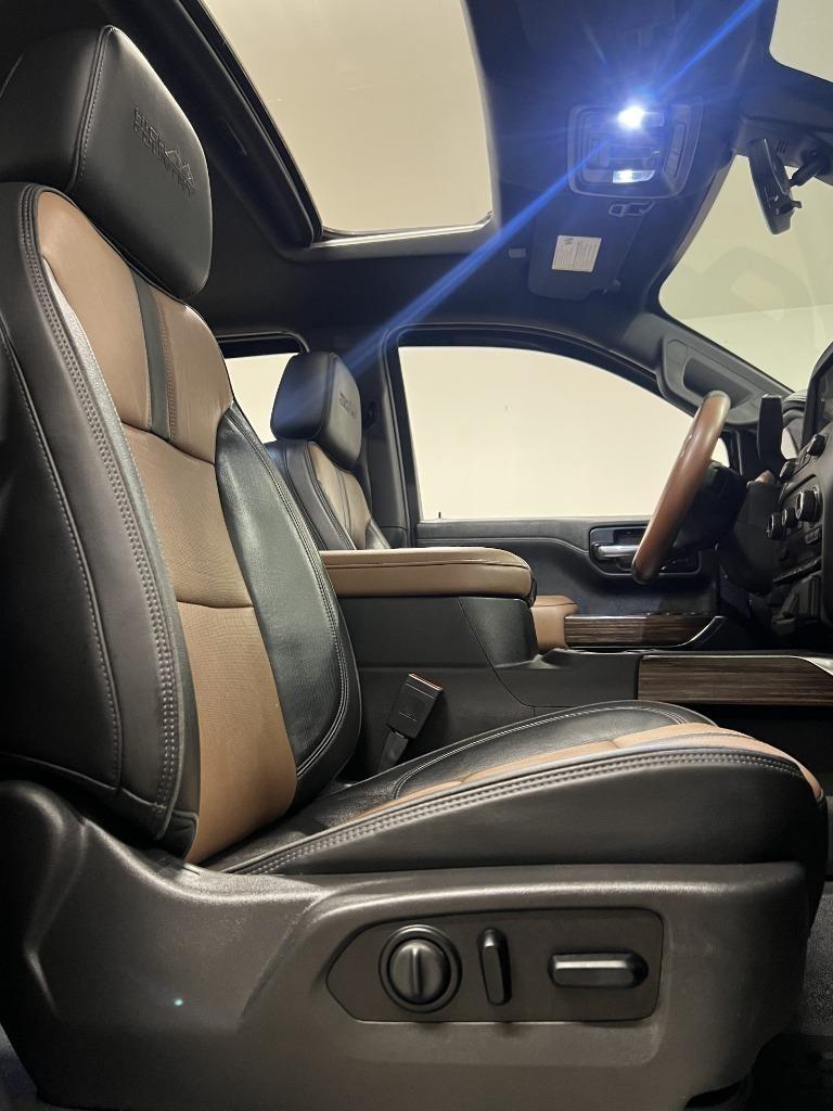 Chevrolet Silverado 1500 High Country Crew Cab 4WD 2021