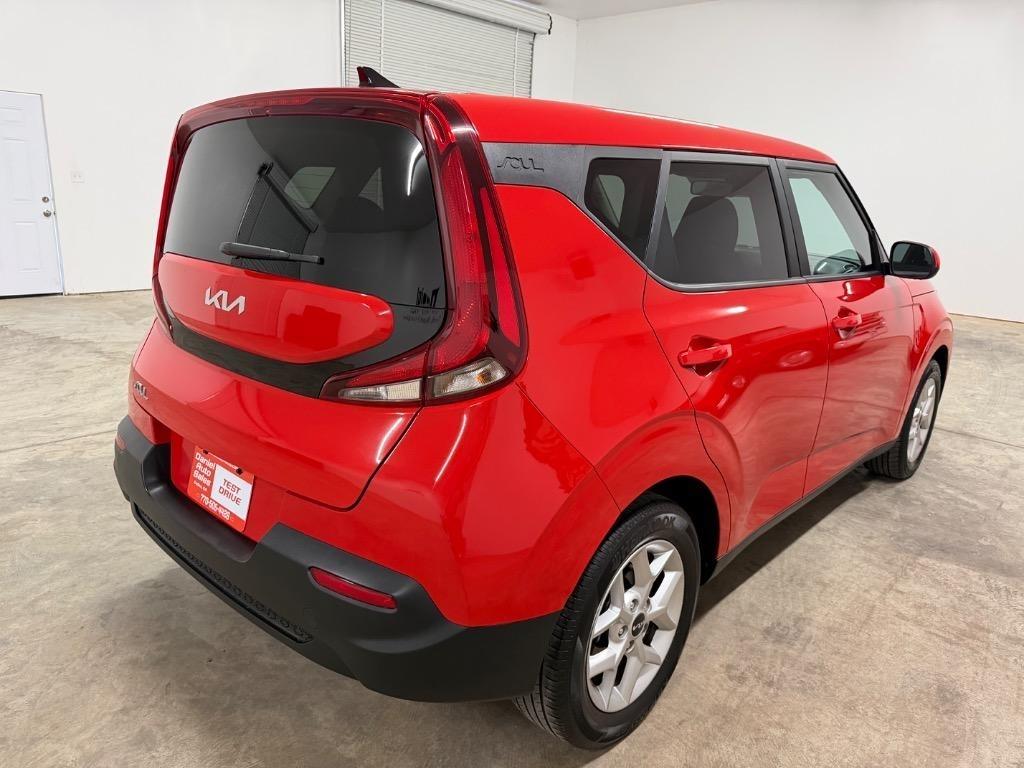 Kia Soul LX CVT 2022