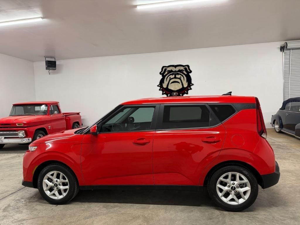 Kia Soul LX CVT 2022