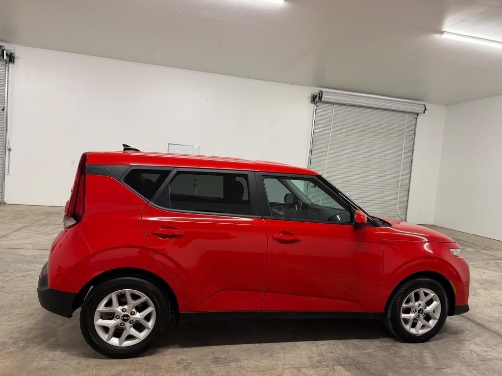 Kia Soul LX CVT 2022