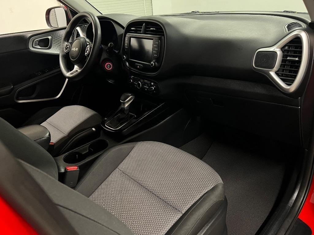Kia Soul LX CVT 2022