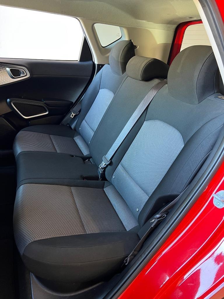 Kia Soul LX CVT 2022