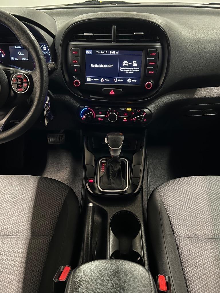 Kia Soul LX CVT 2022