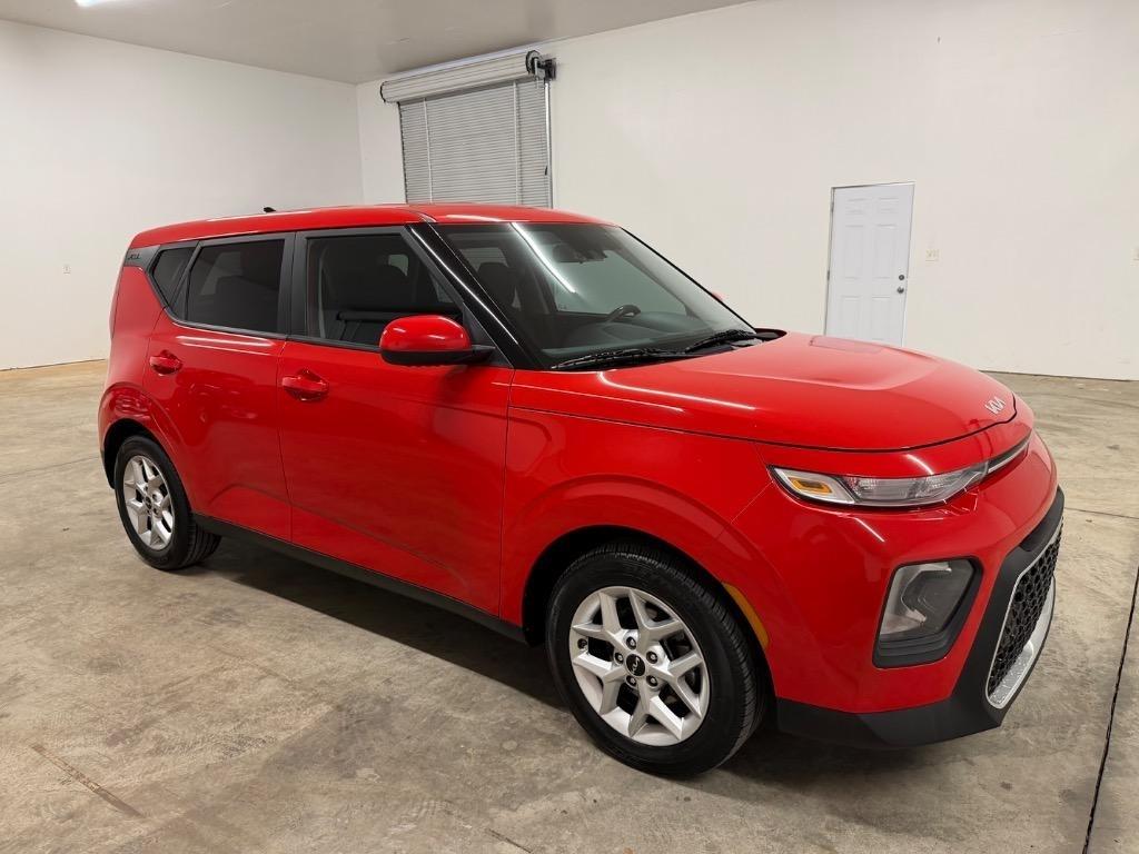Kia Soul LX CVT 2022