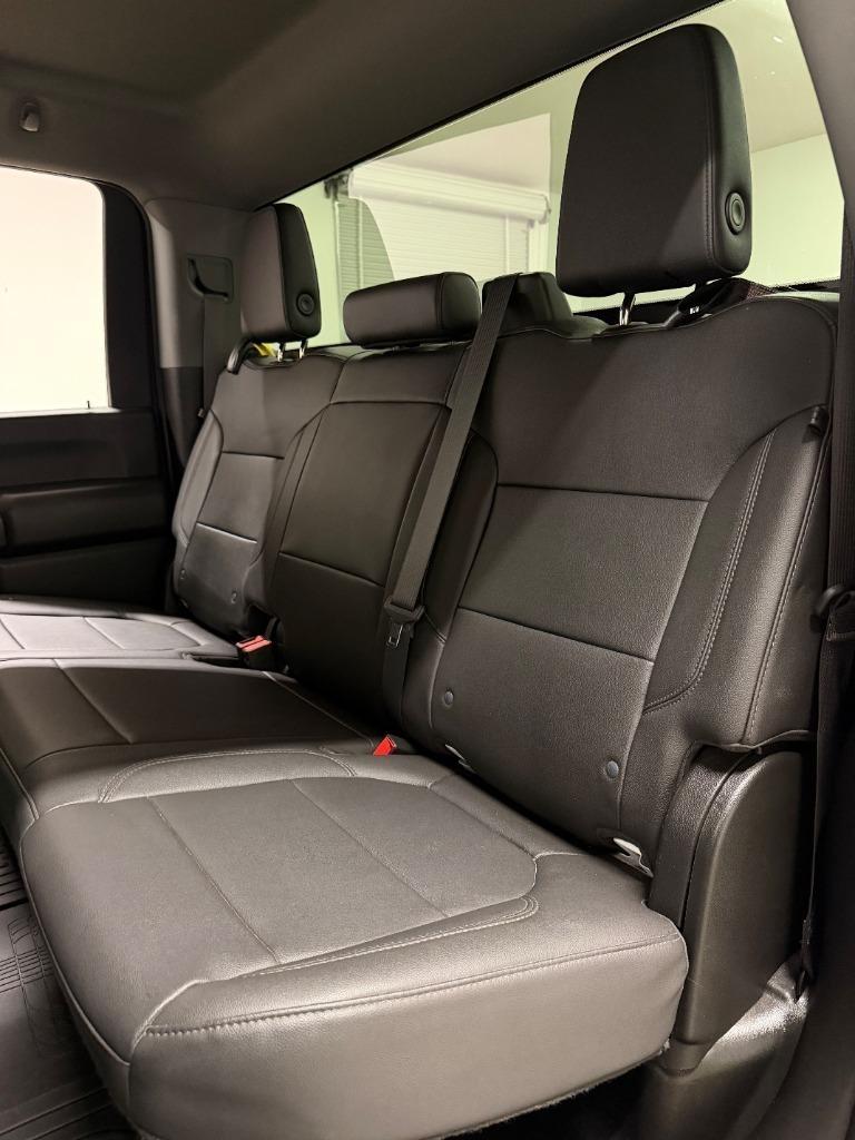 Chevrolet Silverado 2500HD Work Truck Crew Cab Long Box 4WD 2022