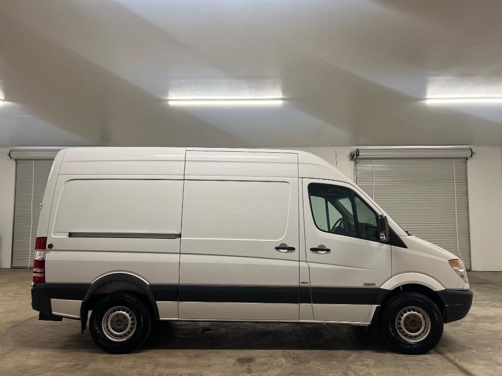Mercedes-Benz Sprinter 2500 High Roof 144-in. WB 2013