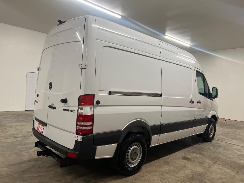 Mercedes-Benz Sprinter 2500 High Roof 144-in. WB 2013
