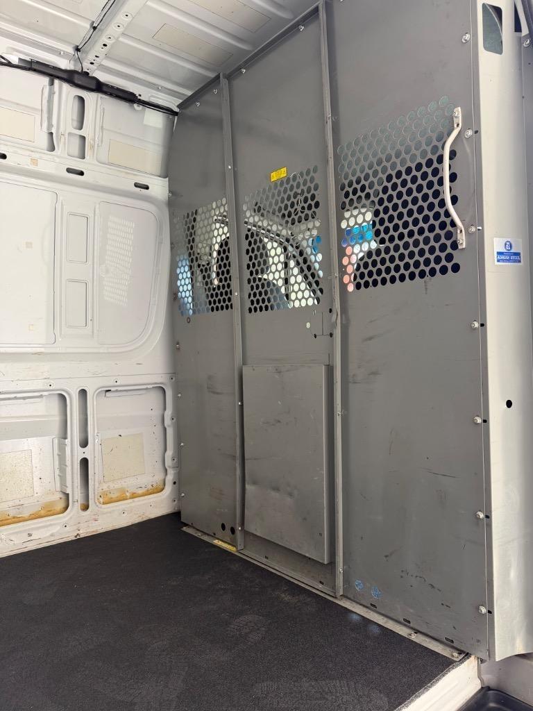 Mercedes-Benz Sprinter 2500 High Roof 144-in. WB 2013