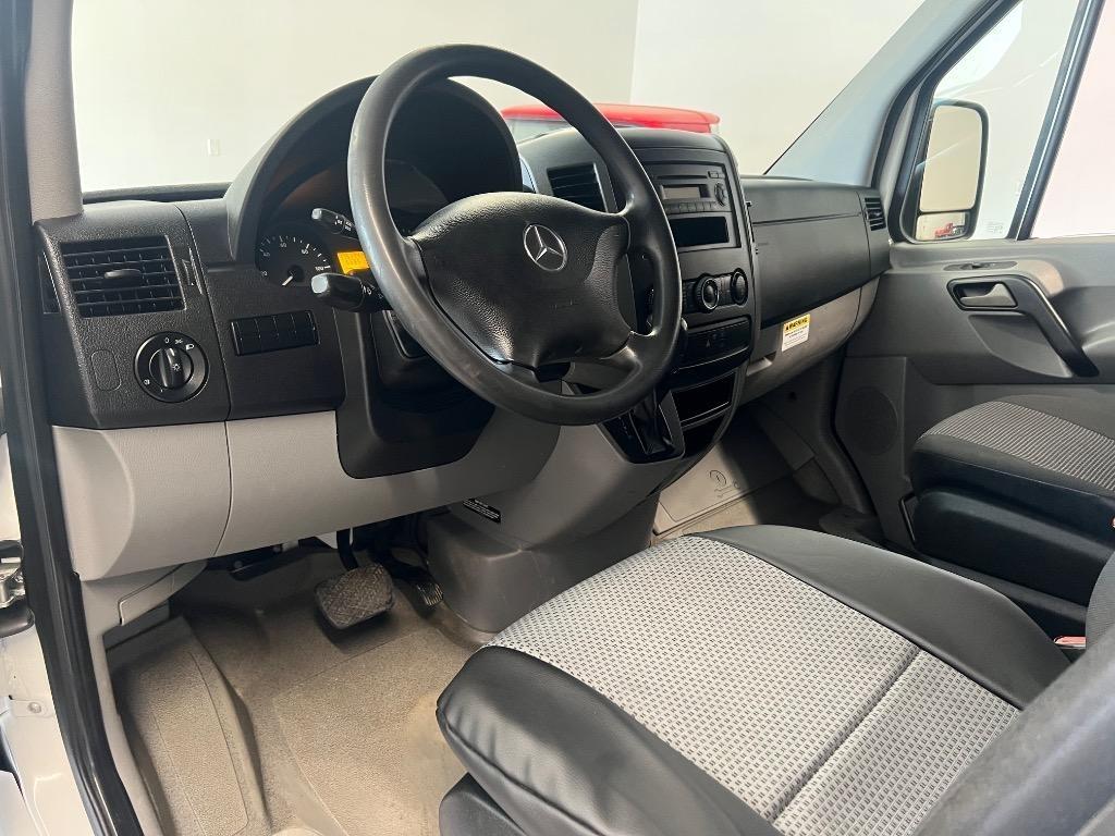 Mercedes-Benz Sprinter 2500 High Roof 144-in. WB 2013