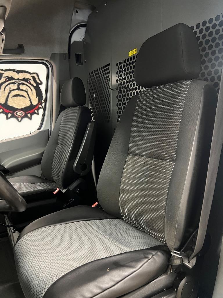 Mercedes-Benz Sprinter 2500 High Roof 144-in. WB 2013