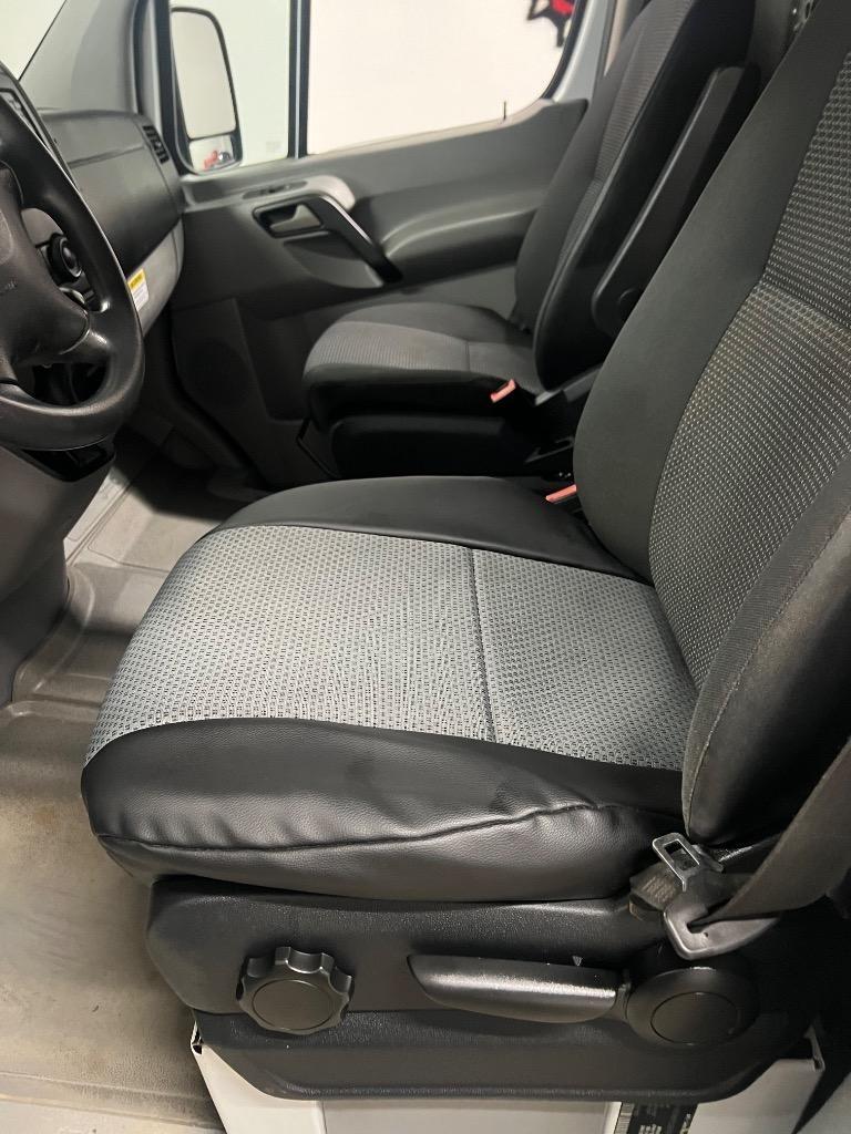 Mercedes-Benz Sprinter 2500 High Roof 144-in. WB 2013