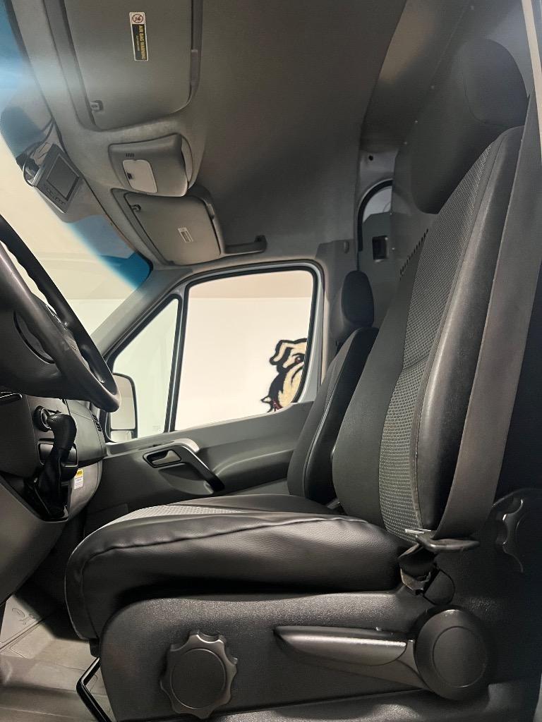 Mercedes-Benz Sprinter 2500 High Roof 144-in. WB 2013