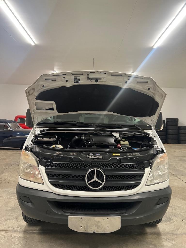 Mercedes-Benz Sprinter 2500 High Roof 144-in. WB 2013
