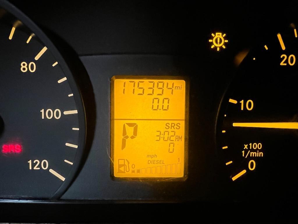 Mercedes-Benz Sprinter 2500 High Roof 144-in. WB 2013