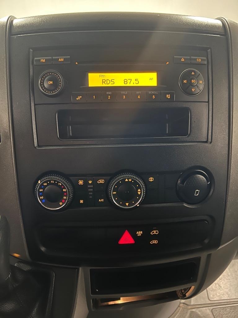 Mercedes-Benz Sprinter 2500 High Roof 144-in. WB 2013