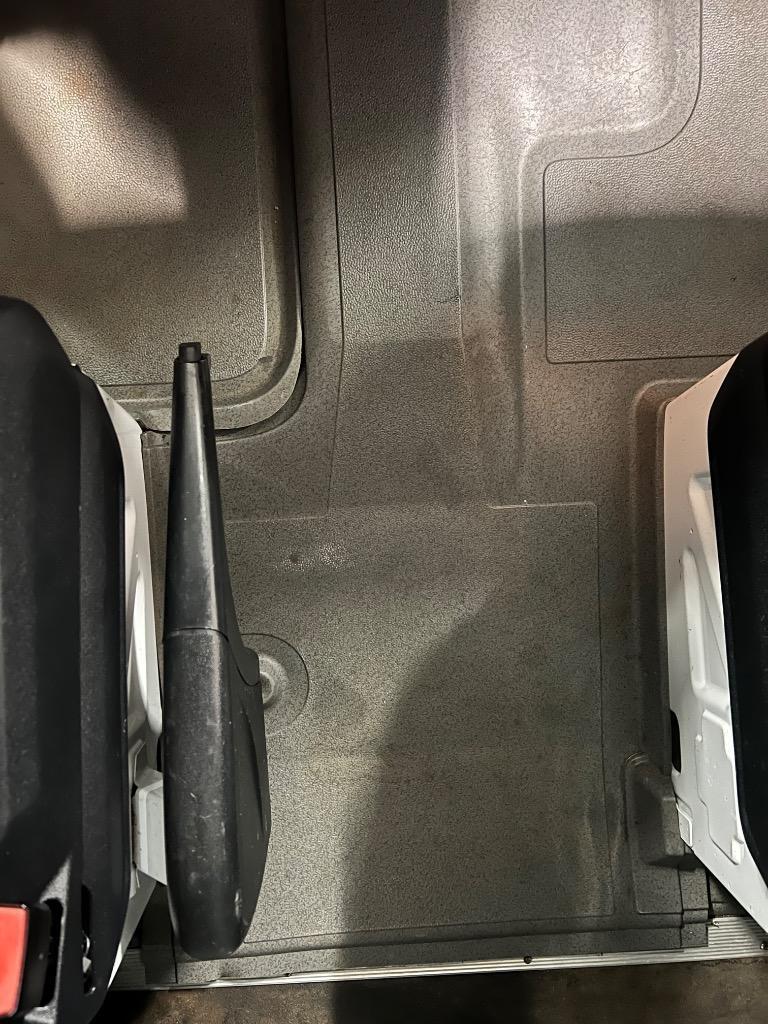 Mercedes-Benz Sprinter 2500 High Roof 144-in. WB 2013