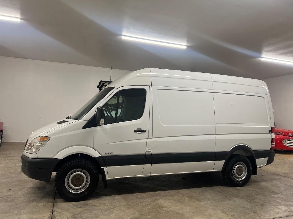Mercedes-Benz Sprinter 2500 High Roof 144-in. WB 2013