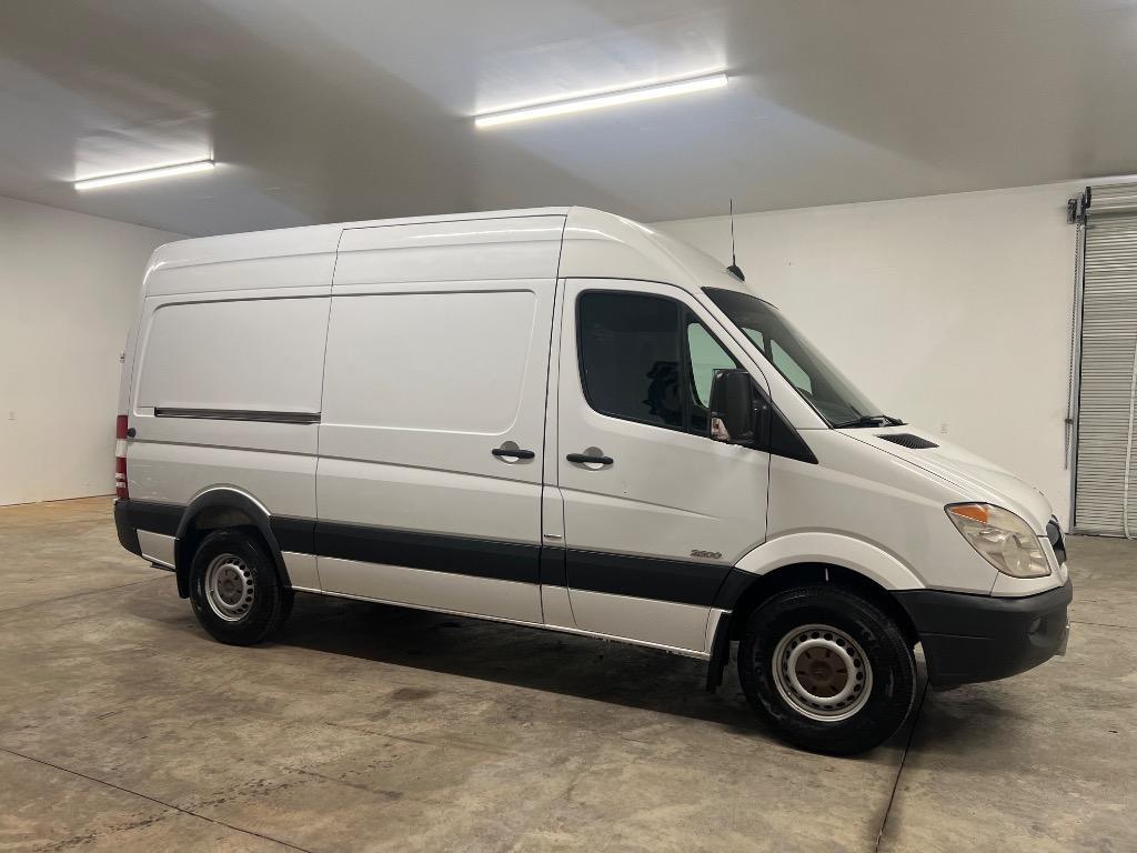 Mercedes-Benz Sprinter 2500 High Roof 144-in. WB 2013