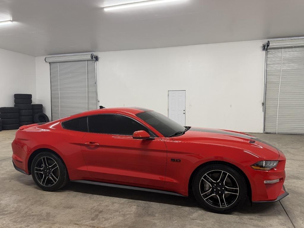 Ford Mustang GT Premium Coupe 2021