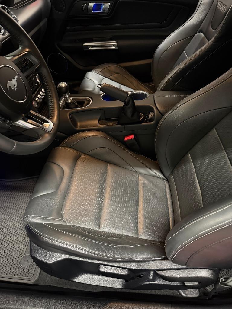 Ford Mustang GT Premium Coupe 2021