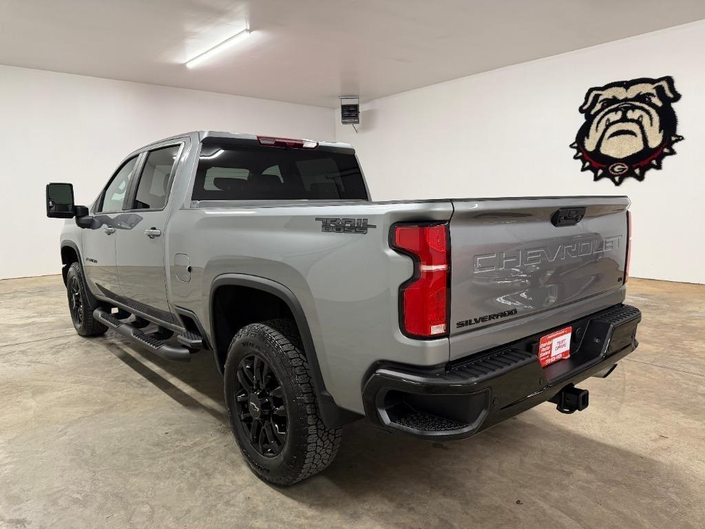 Chevrolet Silverado 2500HD LT Crew Cab Long Box 4WD 2025