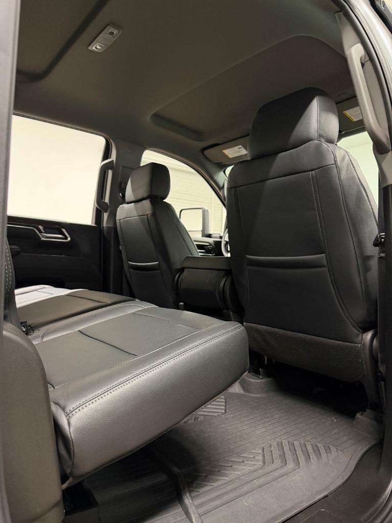 Chevrolet Silverado 2500HD LT Crew Cab Long Box 4WD 2025