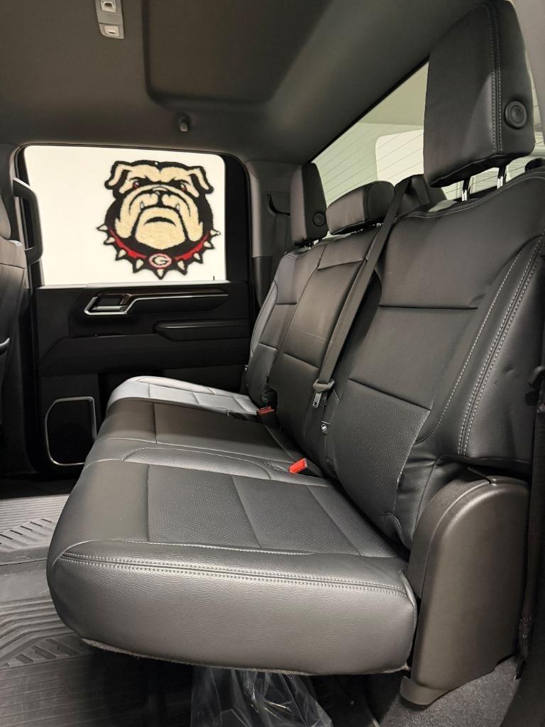 Chevrolet Silverado 2500HD LT Crew Cab Long Box 4WD 2025
