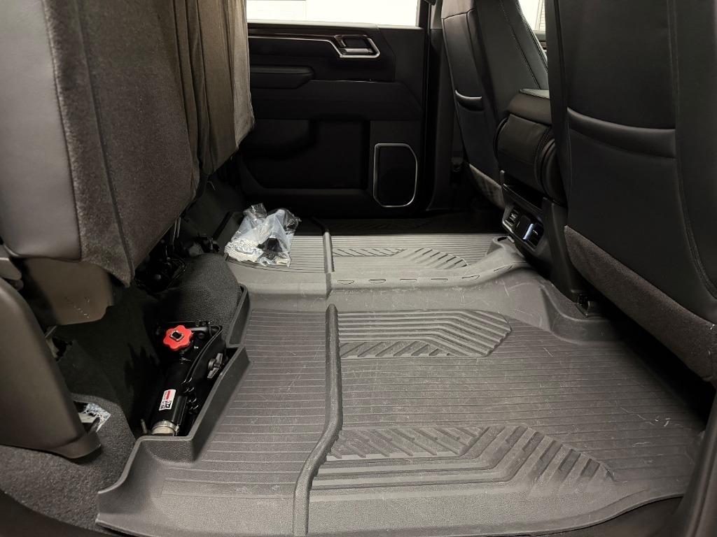 Chevrolet Silverado 2500HD LT Crew Cab Long Box 4WD 2025