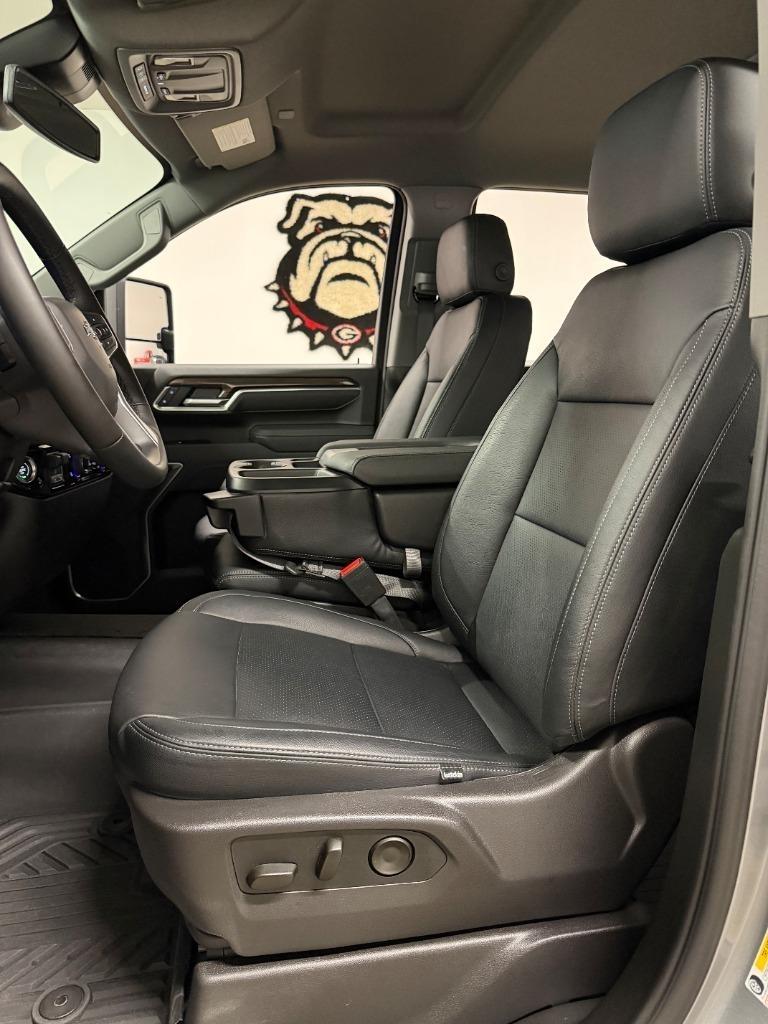 Chevrolet Silverado 2500HD LT Crew Cab Long Box 4WD 2025