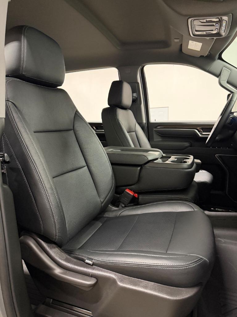 Chevrolet Silverado 2500HD LT Crew Cab Long Box 4WD 2025