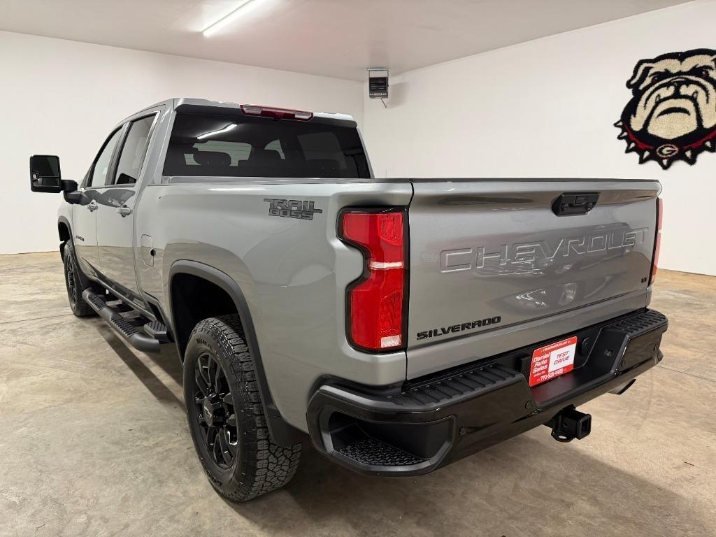 Chevrolet Silverado 2500HD LT Crew Cab Long Box 4WD 2025