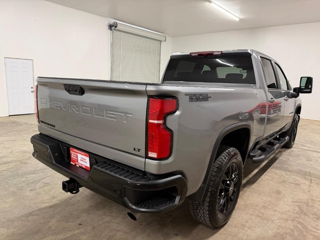 Chevrolet Silverado 2500HD LT Crew Cab Long Box 4WD 2025