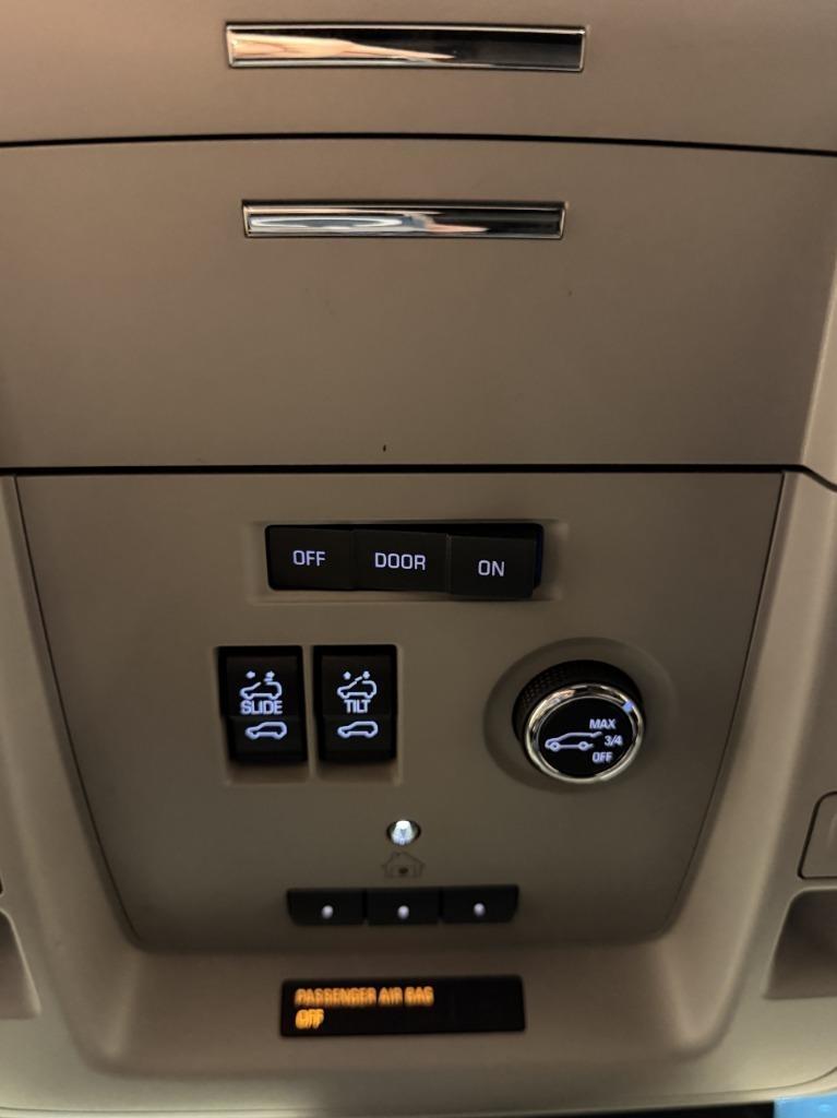 GMC Yukon SLT 2WD 2018
