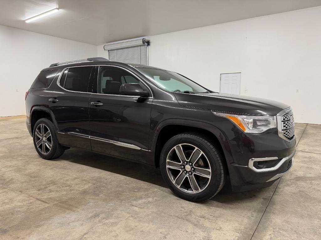 GMC Acadia Denali 2017