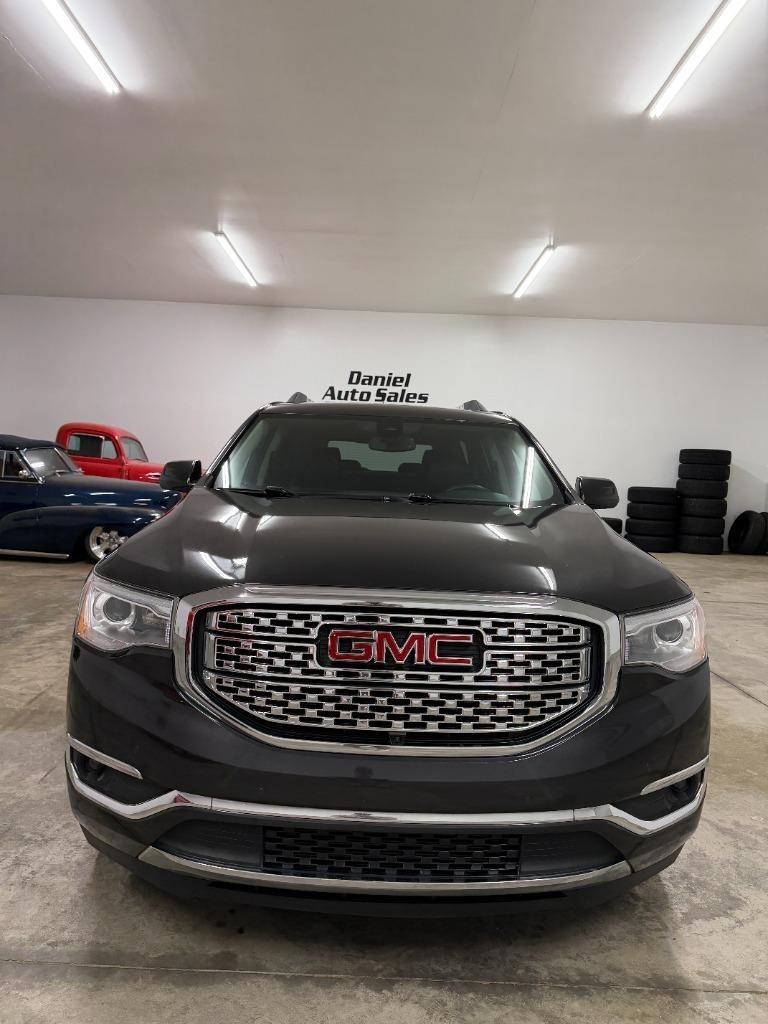 GMC Acadia Denali 2017