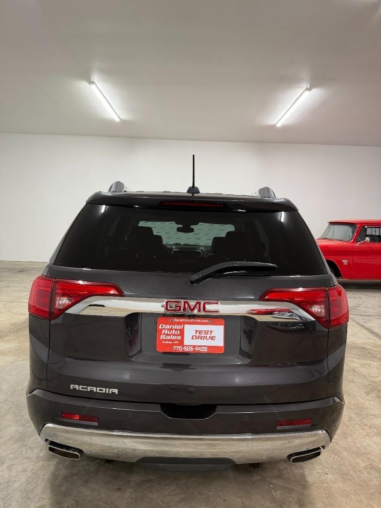 GMC Acadia Denali 2017
