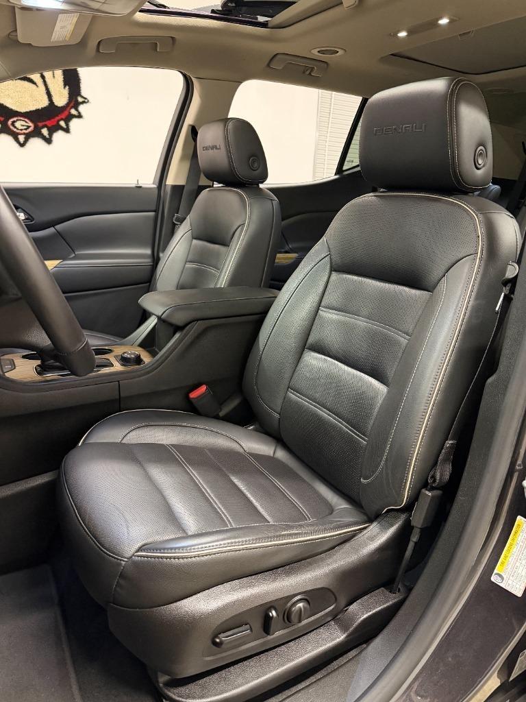 GMC Acadia Denali 2017