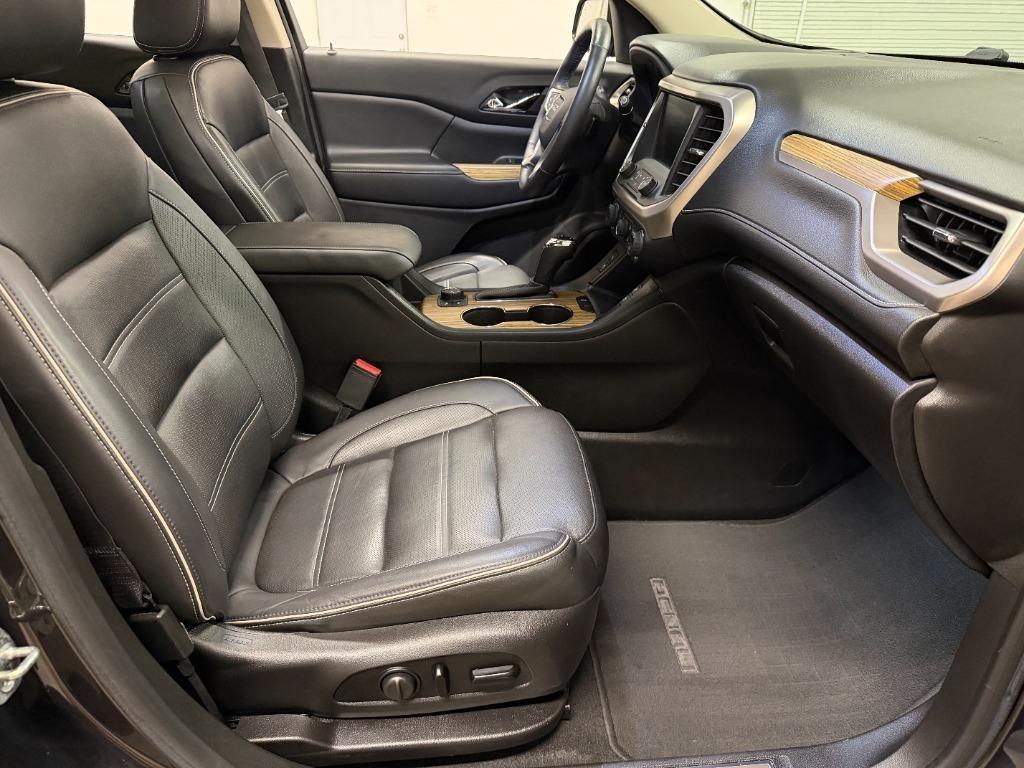 GMC Acadia Denali 2017